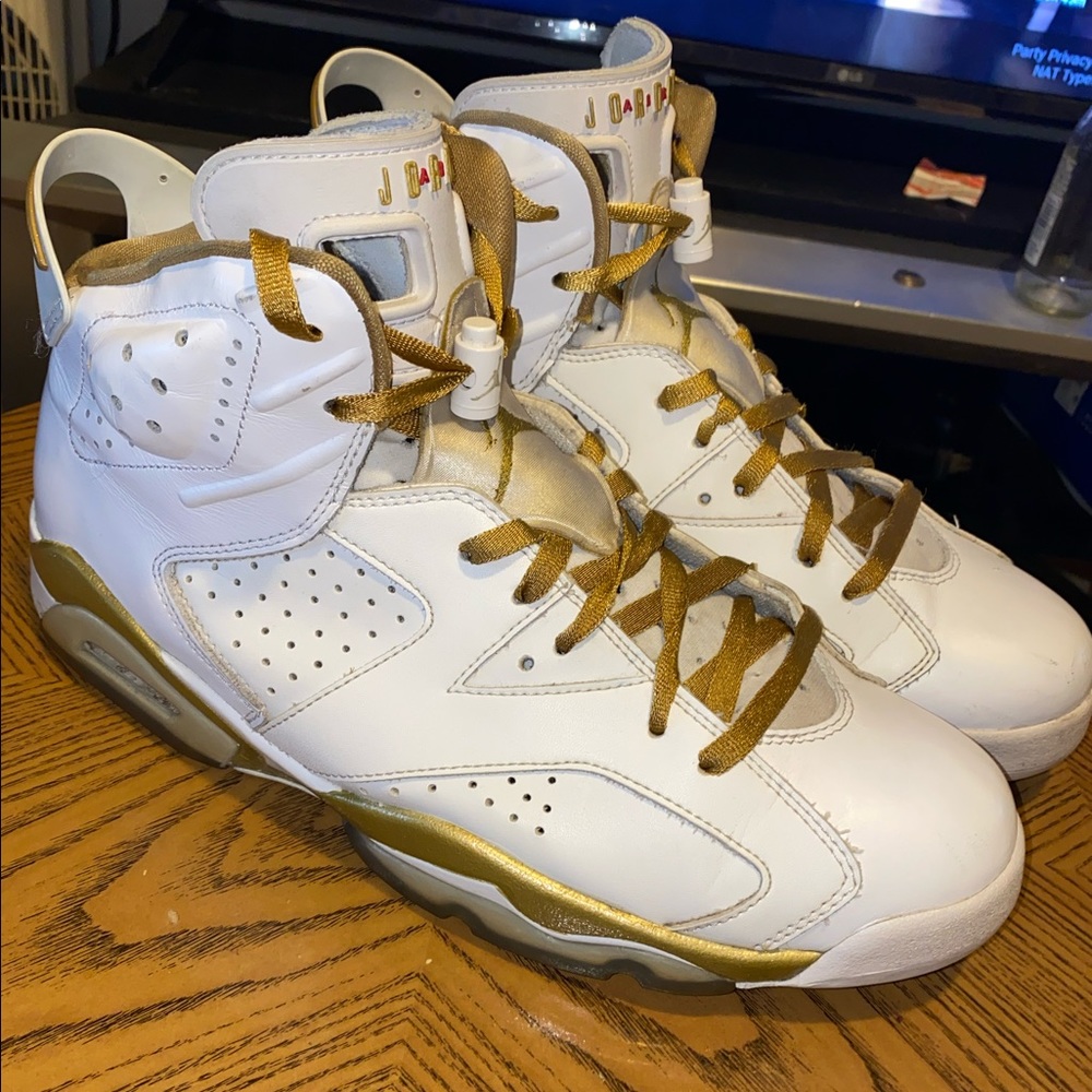 Jordan retro 6 golden moments